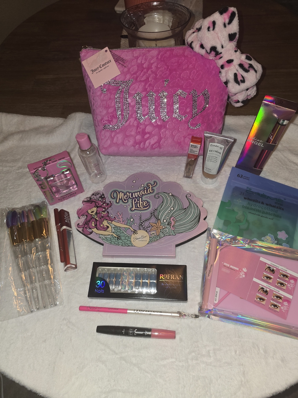 Juicy Couture Pink Velvet Cosmetic Pouch with Beauty Set